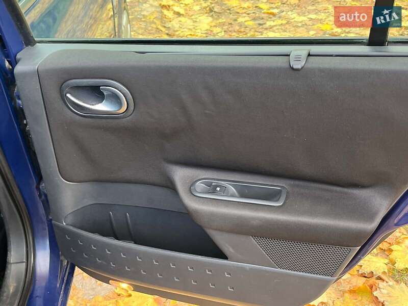 Универсал Renault Megane 2005 в Киеве фото 25 Универсал Renault Megane 2005 в Киеве