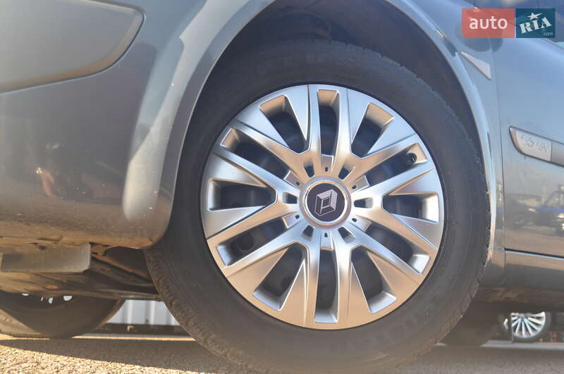 Хэтчбек Renault Megane 2006 в Киеве