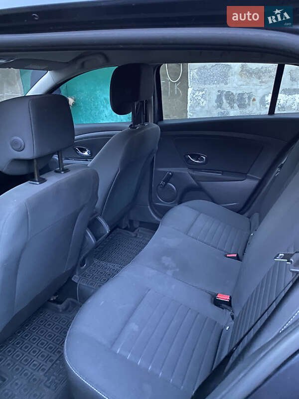 Універсал Renault Megane 2015 в Києві фото 6 Універсал Renault Megane 2015 в Києві