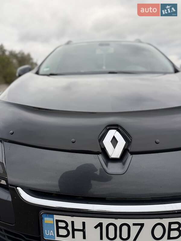 Универсал Renault Megane 2013 в Червонознаменке фото 8 Универсал Renault Megane 2013 в Червонознаменке