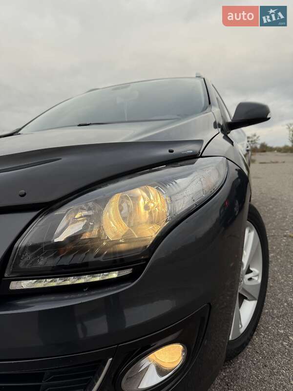 Универсал Renault Megane 2013 в Червонознаменке фото 18 Универсал Renault Megane 2013 в Червонознаменке