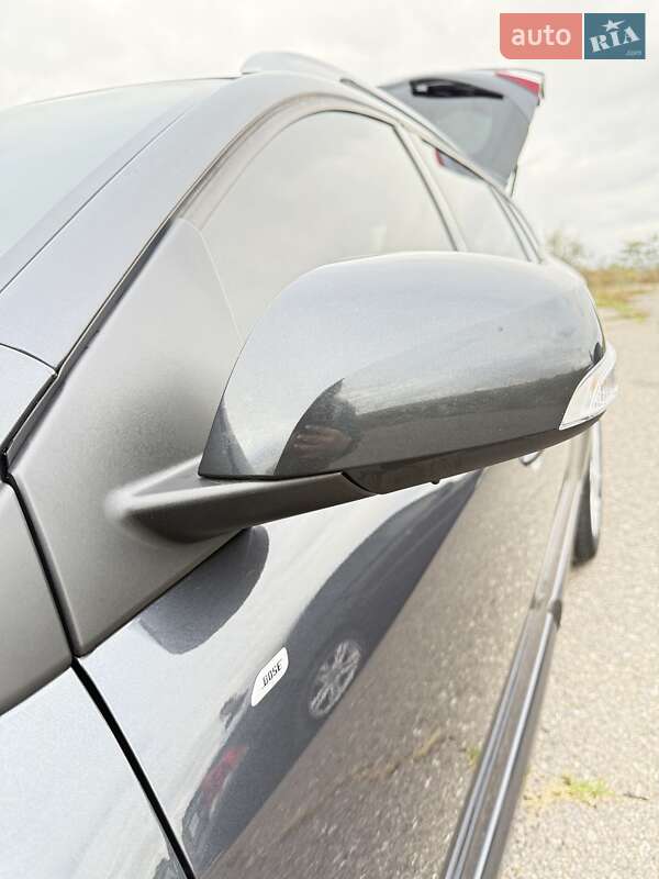 Универсал Renault Megane 2013 в Червонознаменке фото 35 Универсал Renault Megane 2013 в Червонознаменке