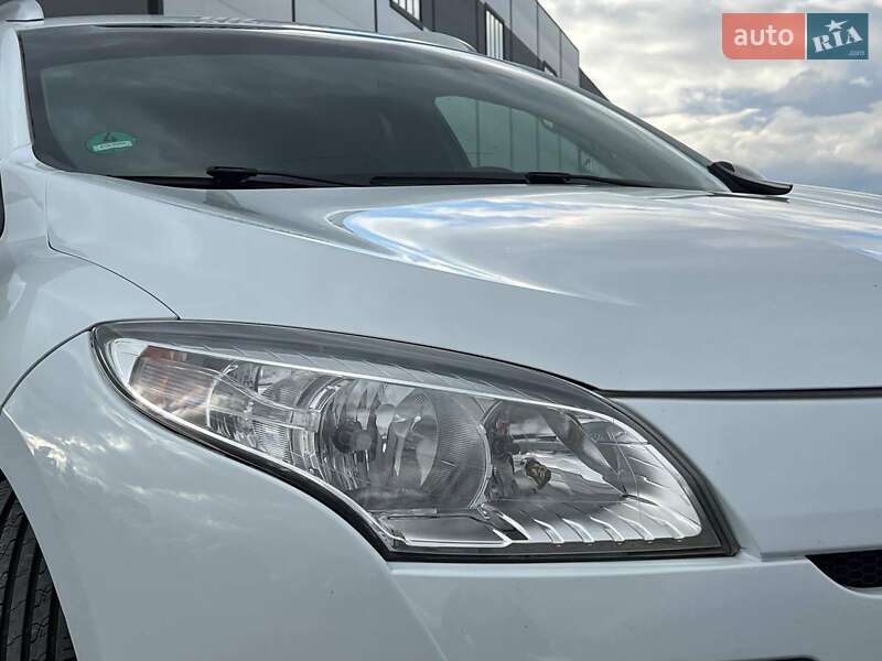 Универсал Renault Megane 2012 в Львове фото 13 Универсал Renault Megane 2012 в Львове