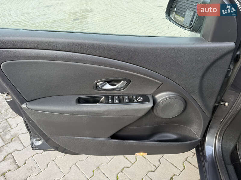 Универсал Renault Megane 2011 в Нововолынске фото 30 Универсал Renault Megane 2011 в Нововолынске