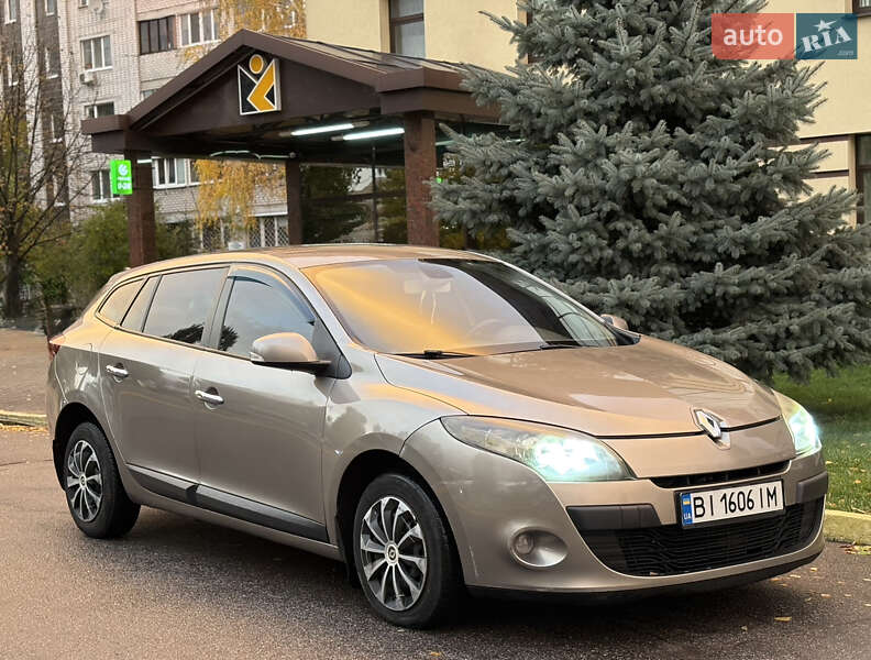 Универсал Renault Megane 2010 в Кременчуге фото 2 Универсал Renault Megane 2010 в Кременчуге