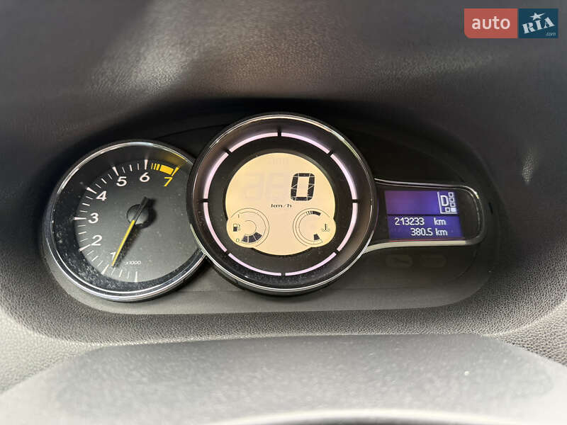 Універсал Renault Megane 2010 в Києві фото 16 Універсал Renault Megane 2010 в Києві