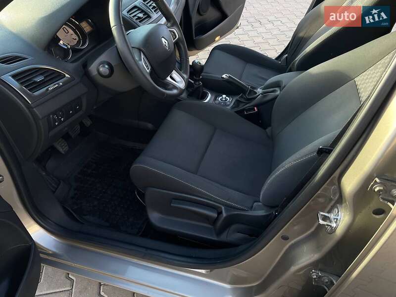 Универсал Renault Megane 2012 в Луцке фото 9 Универсал Renault Megane 2012 в Луцке