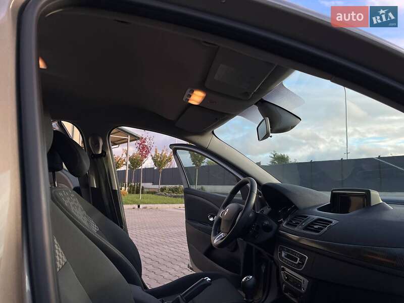 Универсал Renault Megane 2012 в Луцке фото 20 Универсал Renault Megane 2012 в Луцке