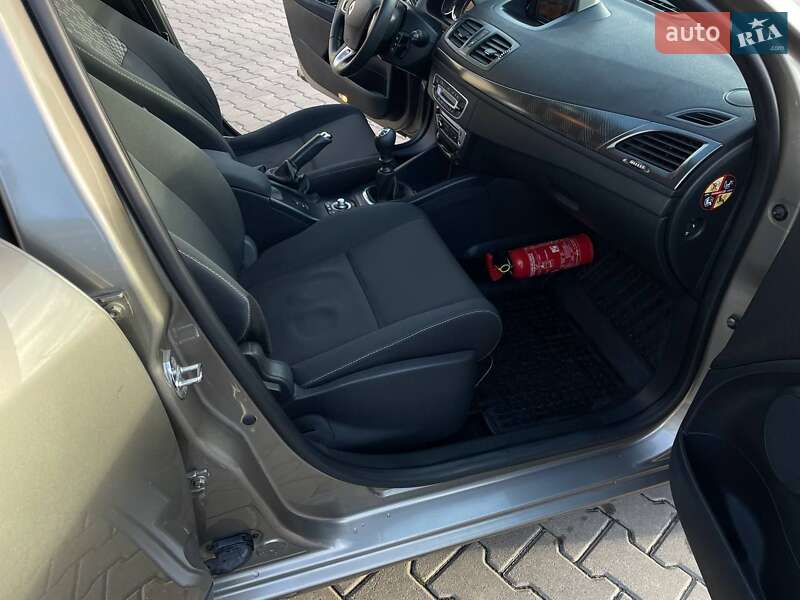 Универсал Renault Megane 2012 в Луцке фото 26 Универсал Renault Megane 2012 в Луцке