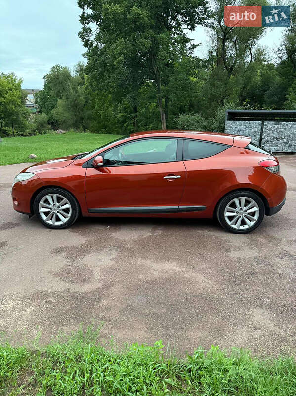 Купе Renault Megane 2009 в Коростене