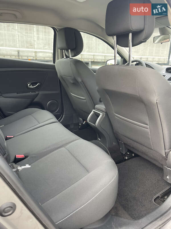 Универсал Renault Megane 2012 в Луцке