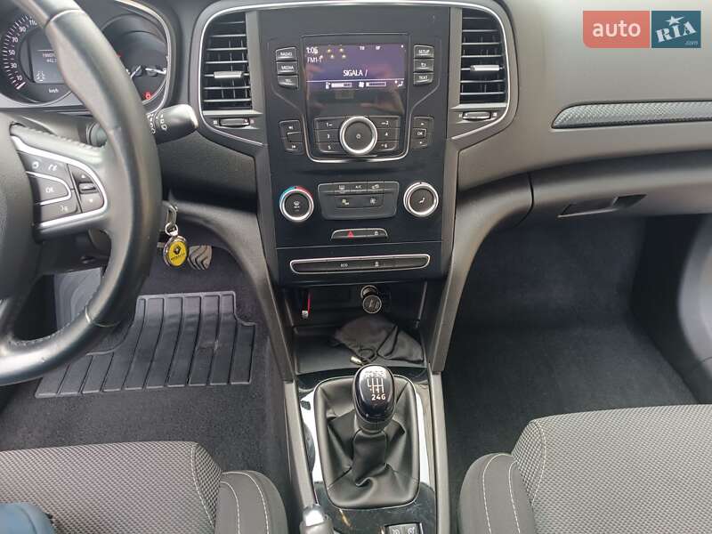Универсал Renault Megane 2017 в Днепре фото 11 Универсал Renault Megane 2017 в Днепре