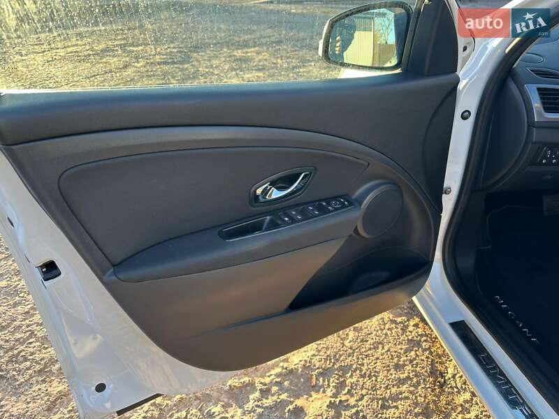 Универсал Renault Megane 2014 в Нововолынске фото 12 Универсал Renault Megane 2014 в Нововолынске