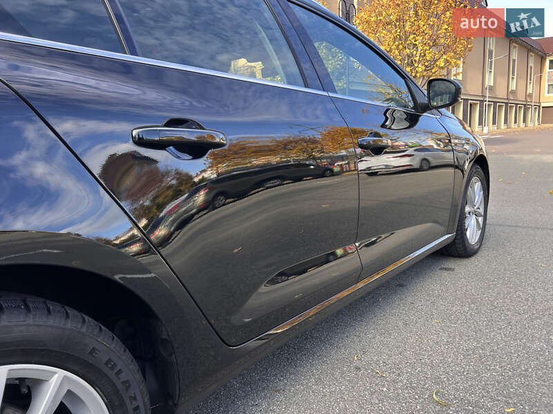 Универсал Renault Megane 2018 в Киеве фото 22 Универсал Renault Megane 2018 в Киеве