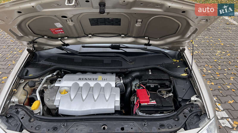 Универсал Renault Megane 2006 в Хороле