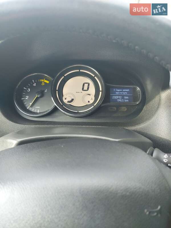 Универсал Renault Megane 2014 в Нежине фото 18 Универсал Renault Megane 2014 в Нежине