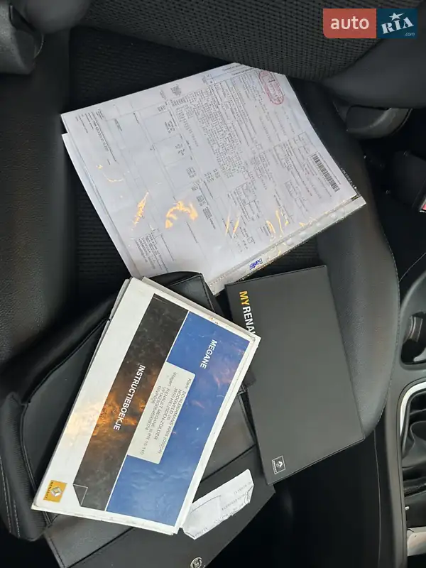 Универсал Renault Megane 2011 в Городке документ 2 фото Универсал Renault Megane 2011 в Городке документ