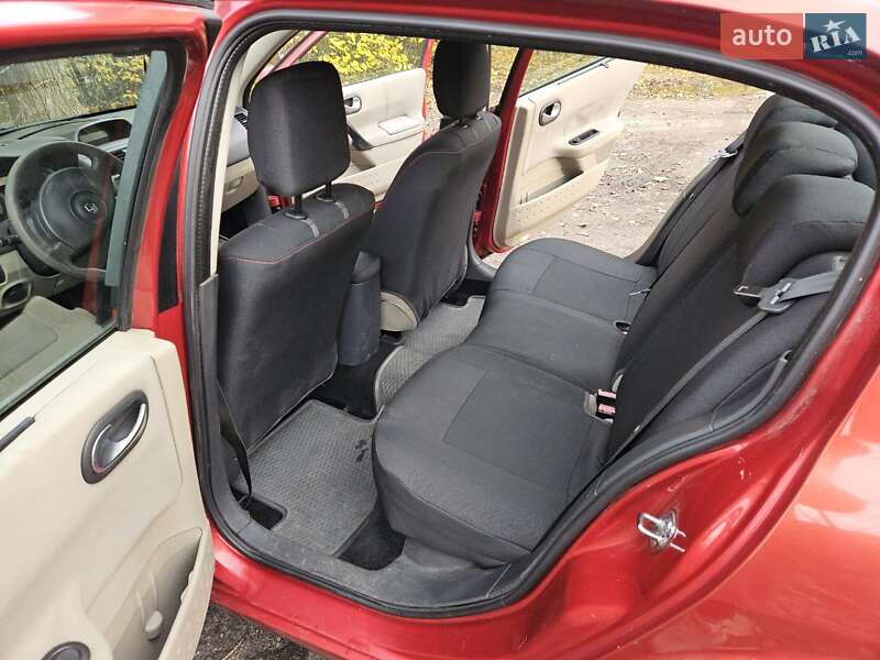 Седан Renault Megane 2007 в Киеве фото 5 Седан Renault Megane 2007 в Киеве