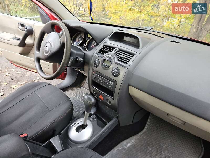 Седан Renault Megane 2007 в Киеве фото 9 Седан Renault Megane 2007 в Киеве