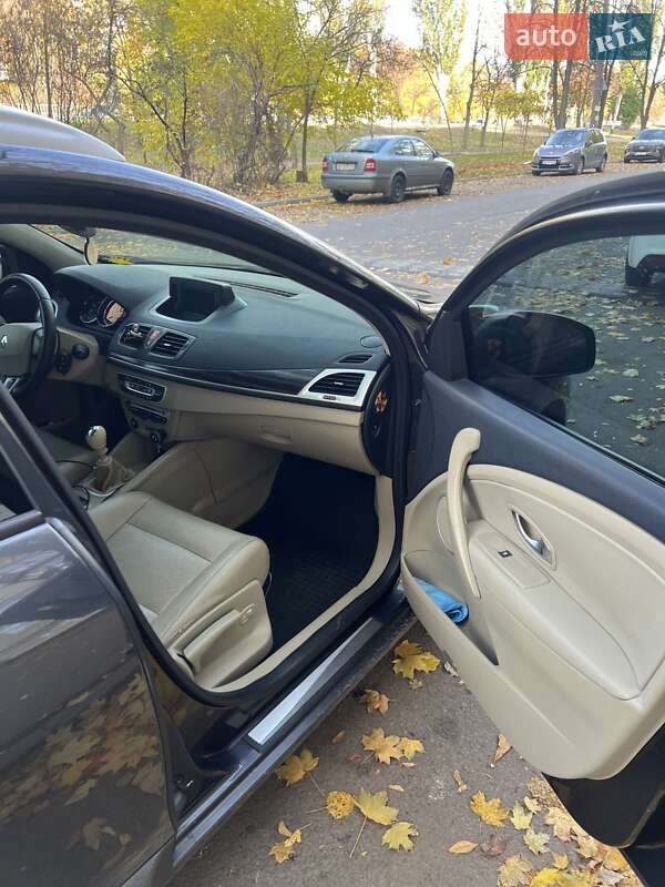 Универсал Renault Megane 2010 в Днепре фото 12 Универсал Renault Megane 2010 в Днепре