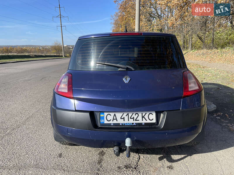 Хэтчбек Renault Megane 2003 в Смеле