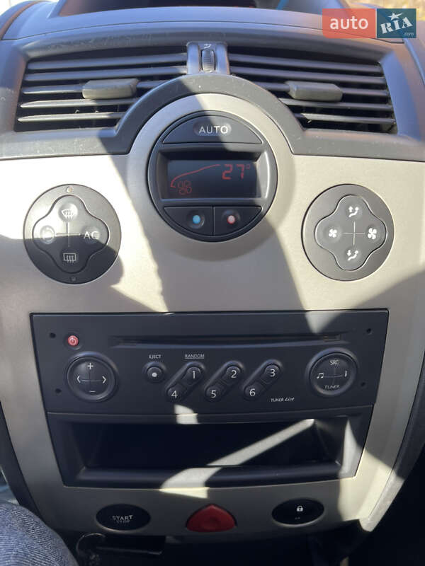 Хэтчбек Renault Megane 2003 в Смеле