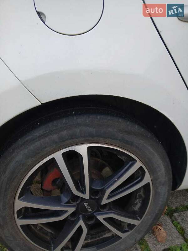 Хэтчбек Renault Megane 2009 в Черновцах фото 9 Хэтчбек Renault Megane 2009 в Черновцах