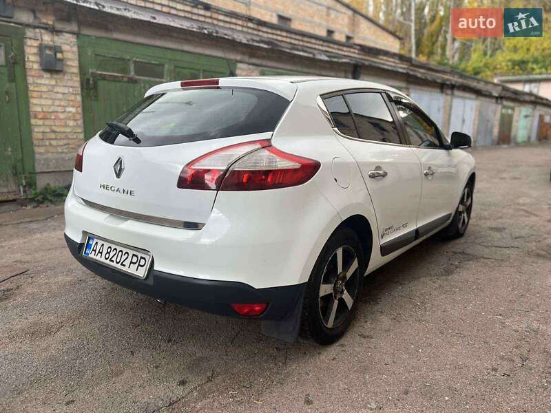 Хэтчбек Renault Megane 2010 в Киеве фото 3 Хэтчбек Renault Megane 2010 в Киеве