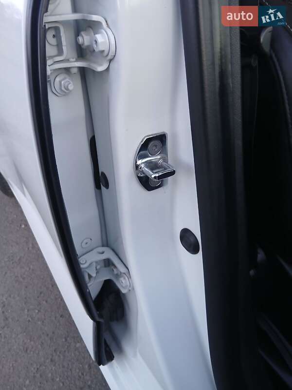 Хэтчбек Renault Megane 2016 в Хмельницком фото 51 Хэтчбек Renault Megane 2016 в Хмельницком