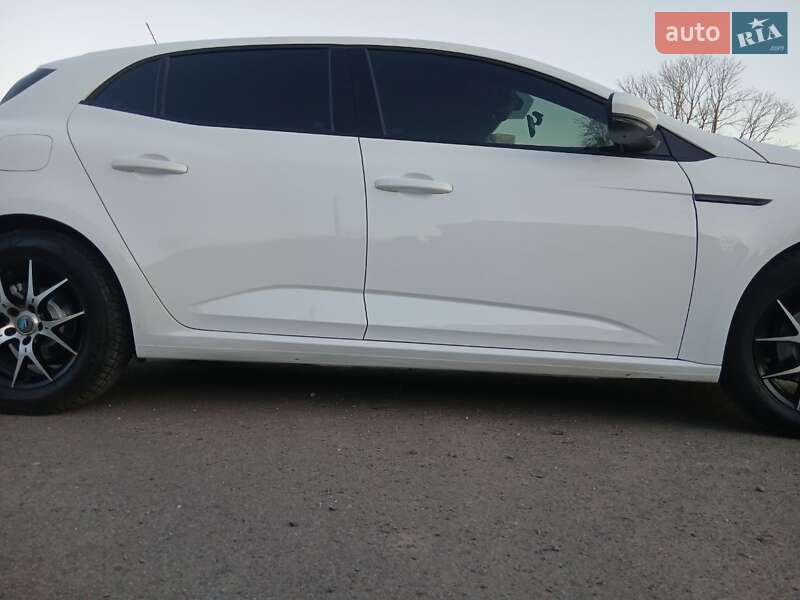 Хэтчбек Renault Megane 2016 в Хмельницком фото 108 Хэтчбек Renault Megane 2016 в Хмельницком