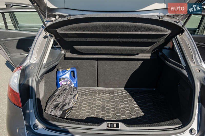 Хэтчбек Renault Megane 2013 в Киеве