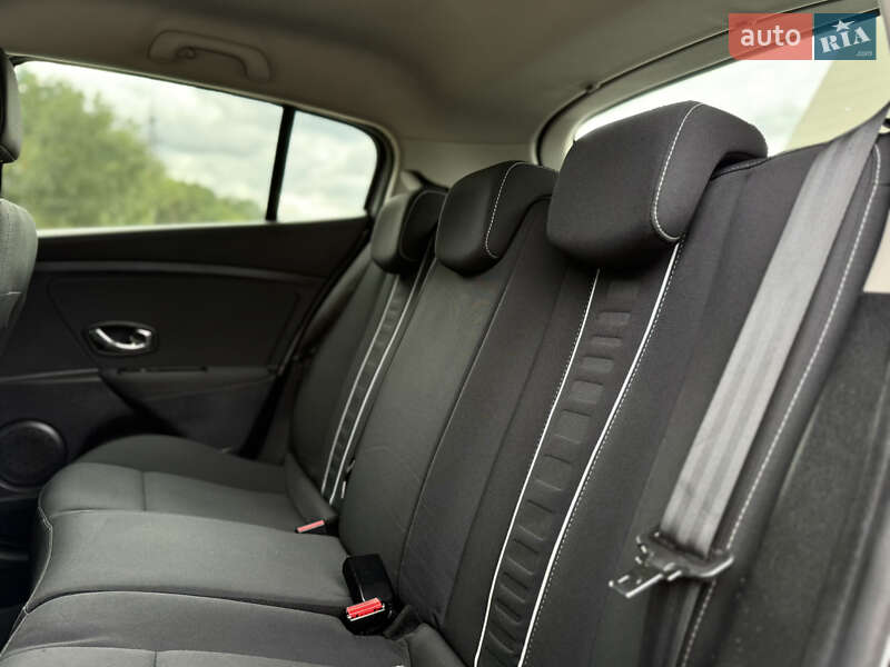 Хетчбек Renault Megane 2013 в Луцьку фото 35 Хетчбек Renault Megane 2013 в Луцьку
