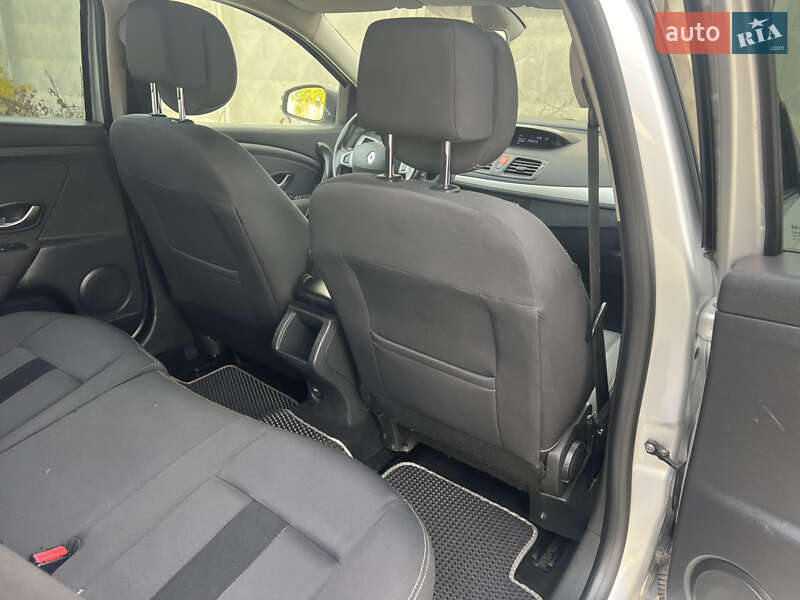 Універсал Renault Megane 2011 в Одесі