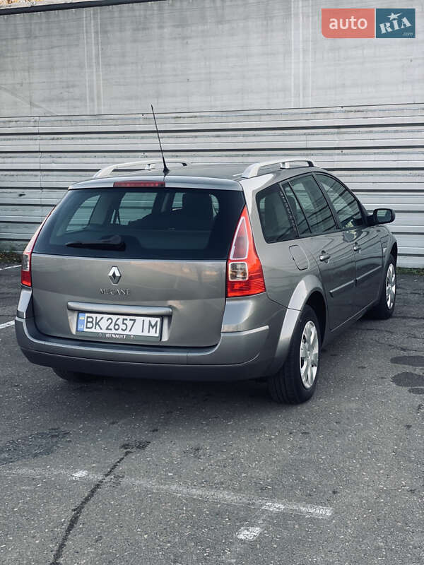 Универсал Renault Megane 2009 в Ровно фото 4 Универсал Renault Megane 2009 в Ровно