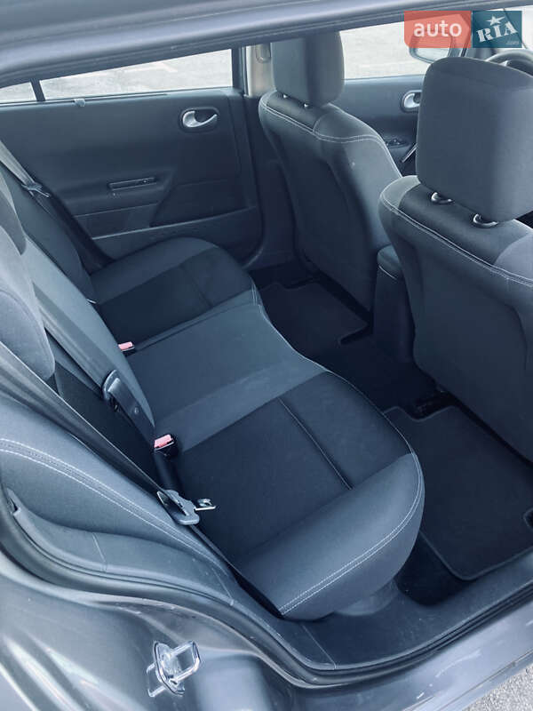 Универсал Renault Megane 2009 в Ровно фото 23 Универсал Renault Megane 2009 в Ровно