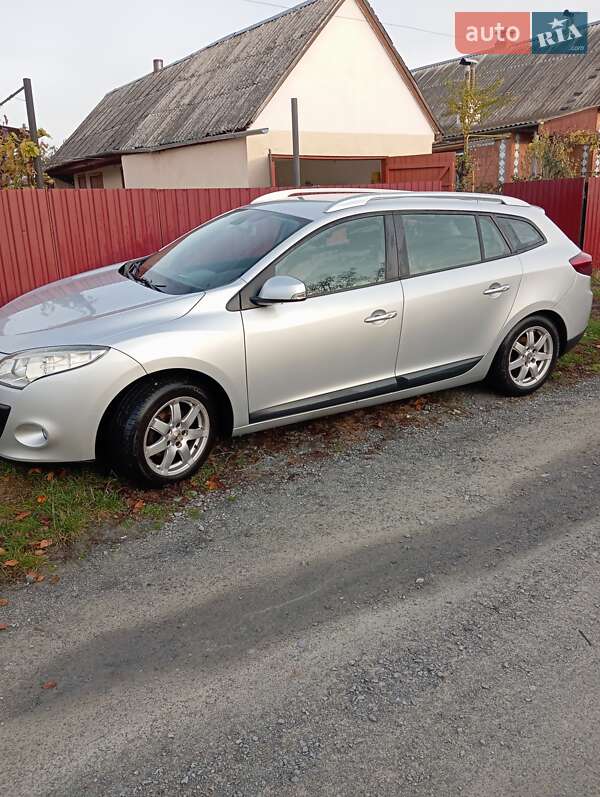 Универсал Renault Megane 2010 в Звягеле фото 3 Универсал Renault Megane 2010 в Звягеле