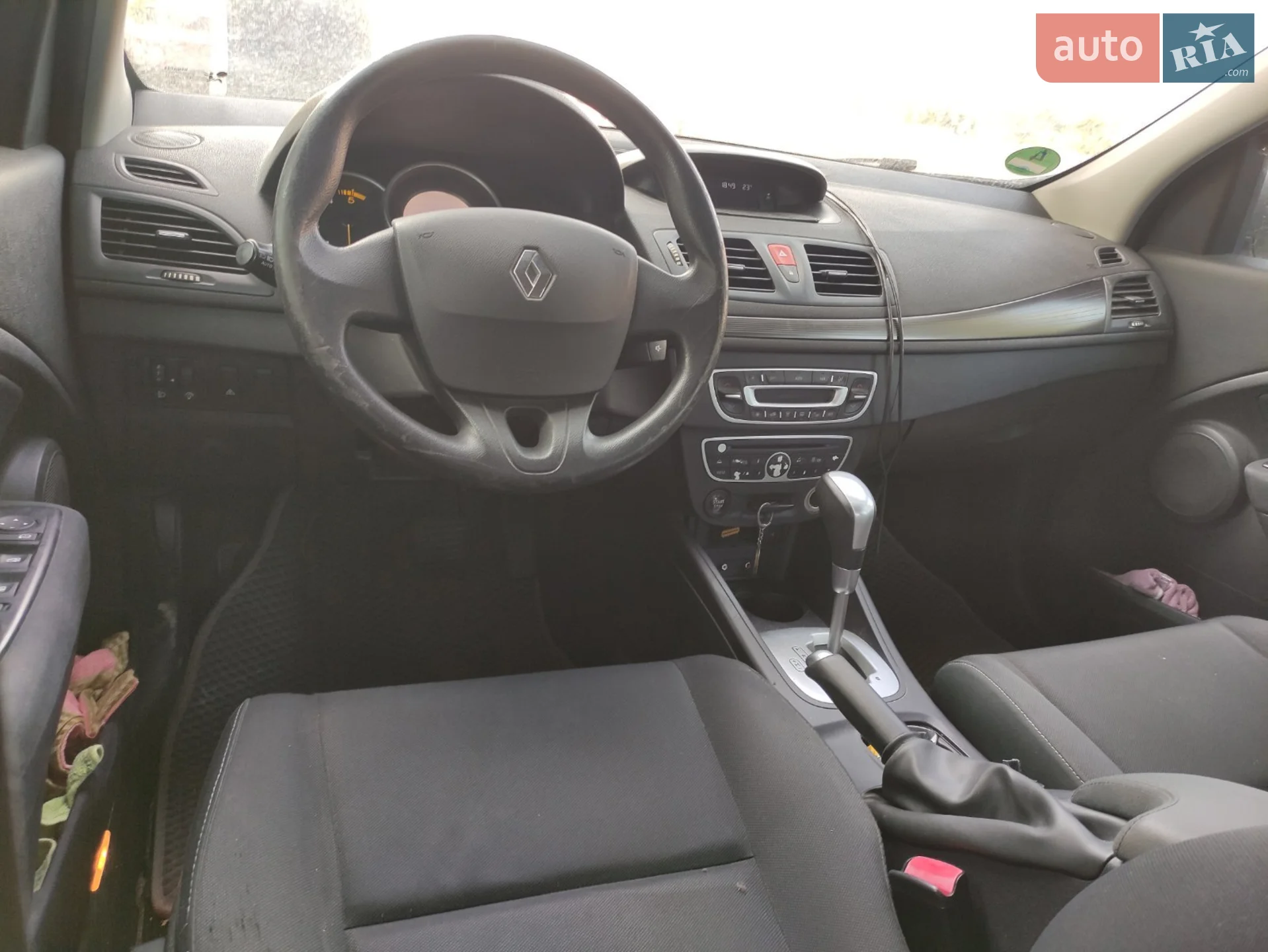 2010 Renault Megane - мініатюра 9