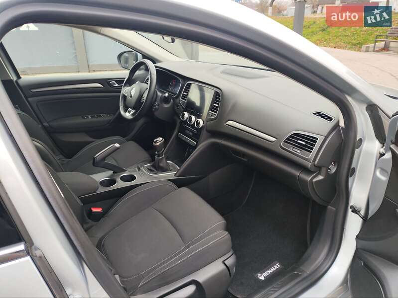 Универсал Renault Megane 2021 в Днепре фото 23 Универсал Renault Megane 2021 в Днепре