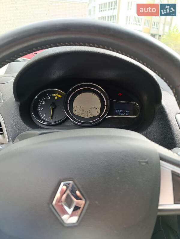 Универсал Renault Megane 2012 в Черкассах фото 23 Универсал Renault Megane 2012 в Черкассах