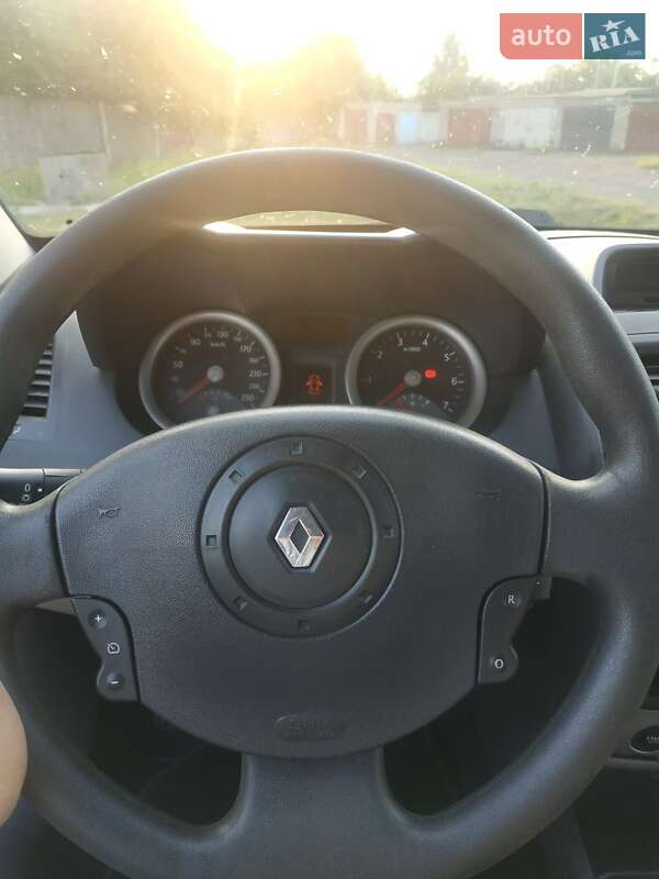 Универсал Renault Megane 2004 в Луцке фото 9 Универсал Renault Megane 2004 в Луцке