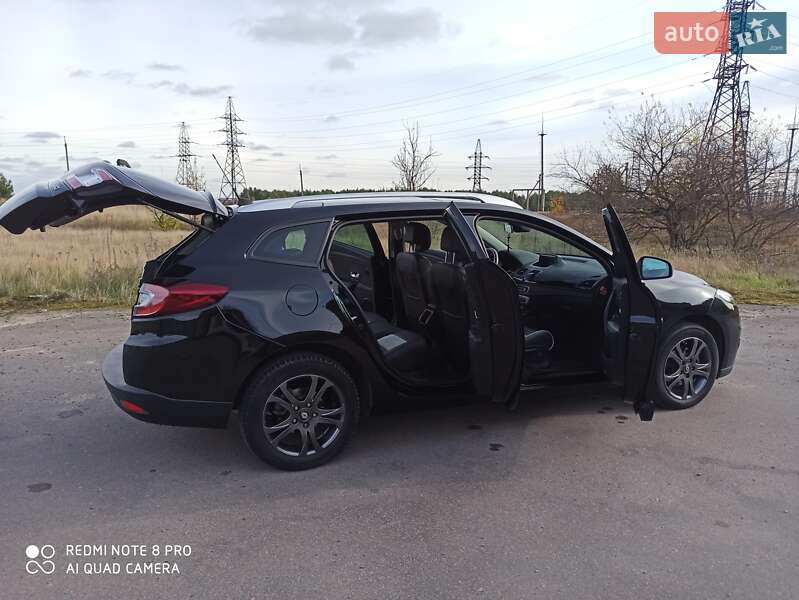 Универсал Renault Megane 2013 в Сарнах фото 19 Универсал Renault Megane 2013 в Сарнах