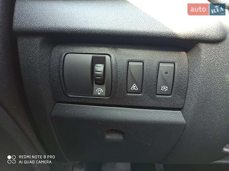 Универсал Renault Megane 2013 в Сарнах фото 69 Универсал Renault Megane 2013 в Сарнах