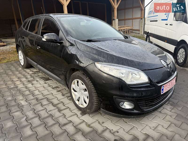 Універсал Renault Megane 2012 в Чернівцях