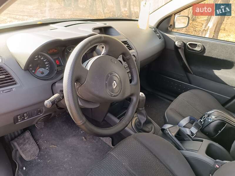 Универсал Renault Megane 2004 в Павлограде фото 6 Универсал Renault Megane 2004 в Павлограде