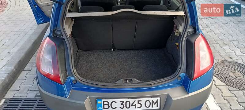 Хэтчбек Renault Megane 2002 в Стрые фото 24 Хэтчбек Renault Megane 2002 в Стрые