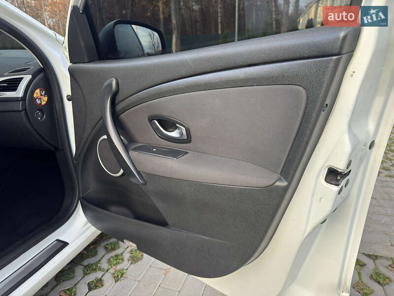 Универсал Renault Megane 2009 в Харькове фото 14 Универсал Renault Megane 2009 в Харькове