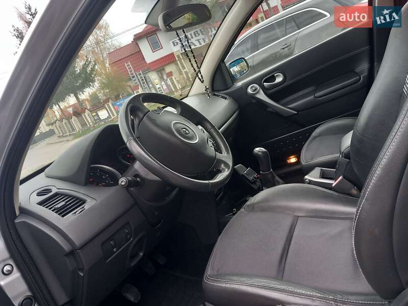 Хэтчбек Renault Megane 2008 в Городке фото 13 Хэтчбек Renault Megane 2008 в Городке