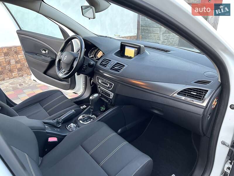 Универсал Renault Megane 2013 в Ровно фото 29 Универсал Renault Megane 2013 в Ровно