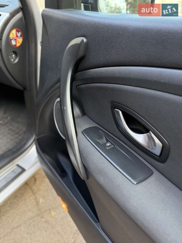 Универсал Renault Megane 2010 в Каменском