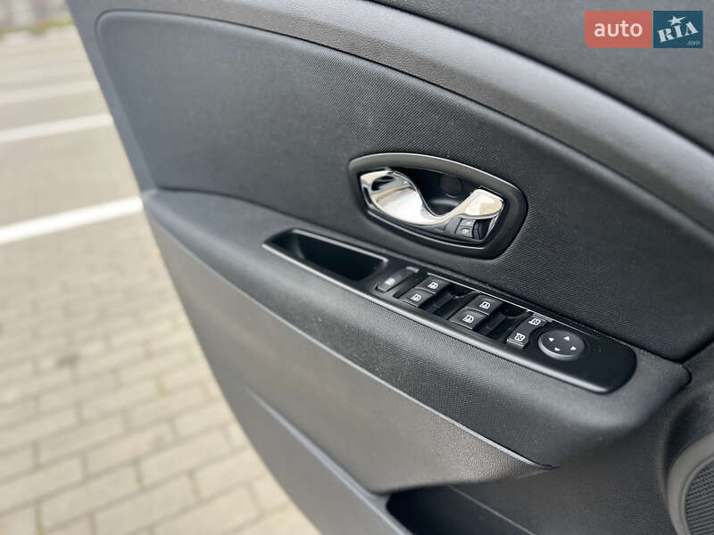 Хетчбек Renault Megane 2012 в Сумах